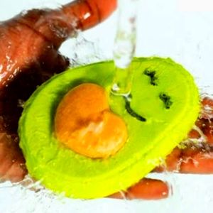 Lush Avo Cuddle Bath Bomb ✨️ Mothers Day exclusive!